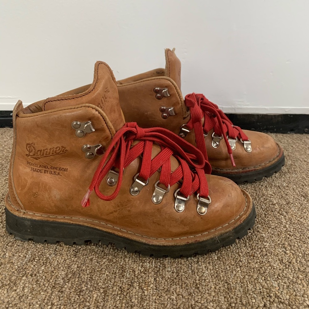 Women's Mountain Light DANNER Hiking Boots